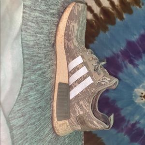 Size 9 and a half men’s addidas nmd r2